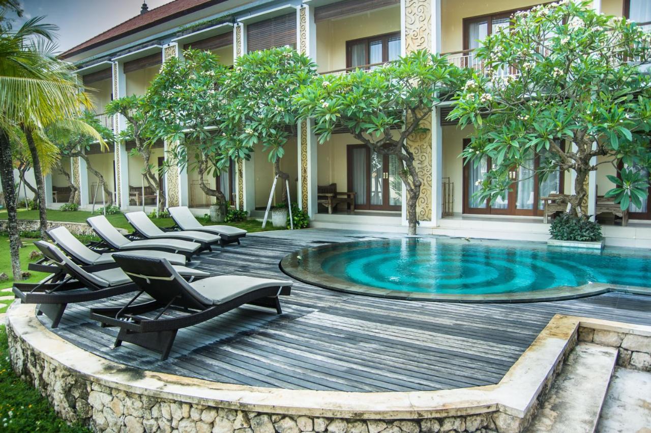 Akatara Hotel Toyapakeh 外观 照片