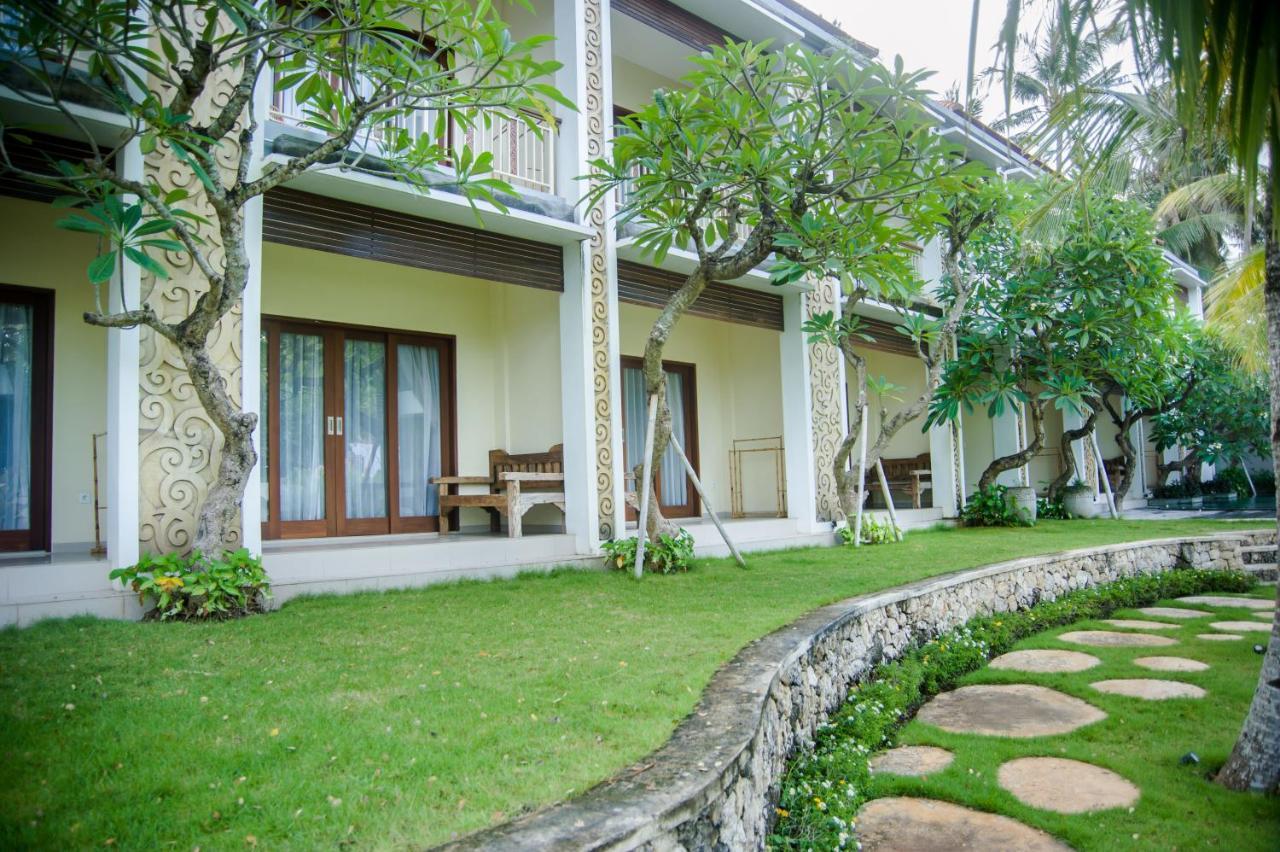 Akatara Hotel Toyapakeh 外观 照片